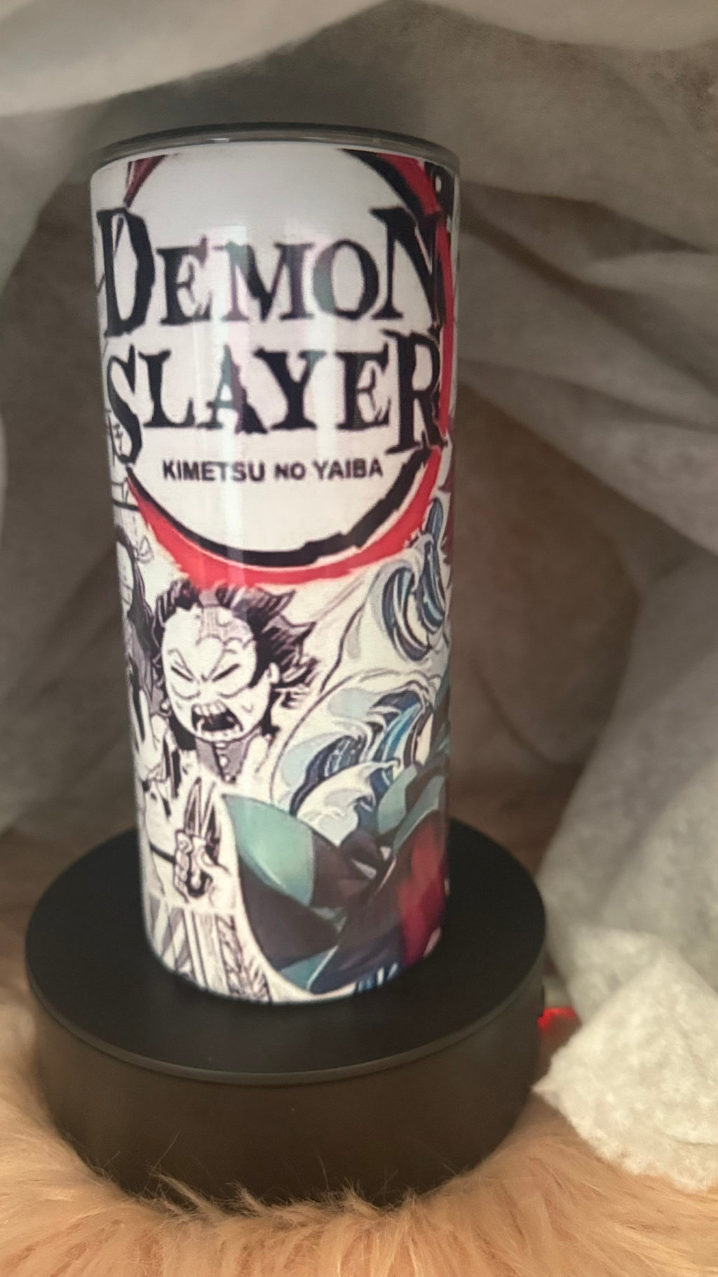 Tumble personalizado con diseño de Demon slayer
