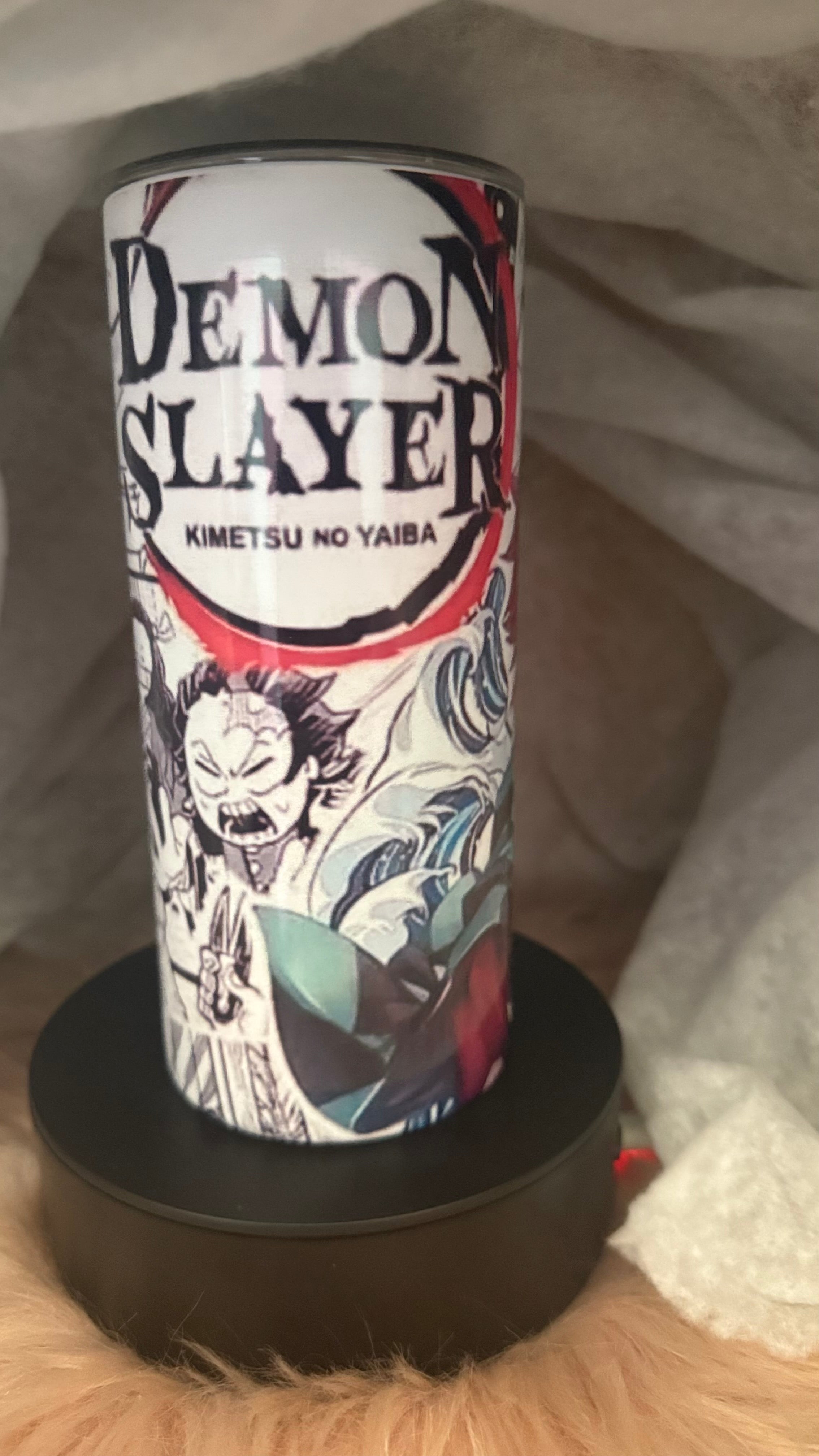 Tumble personalizado con diseño de Demon slayer
