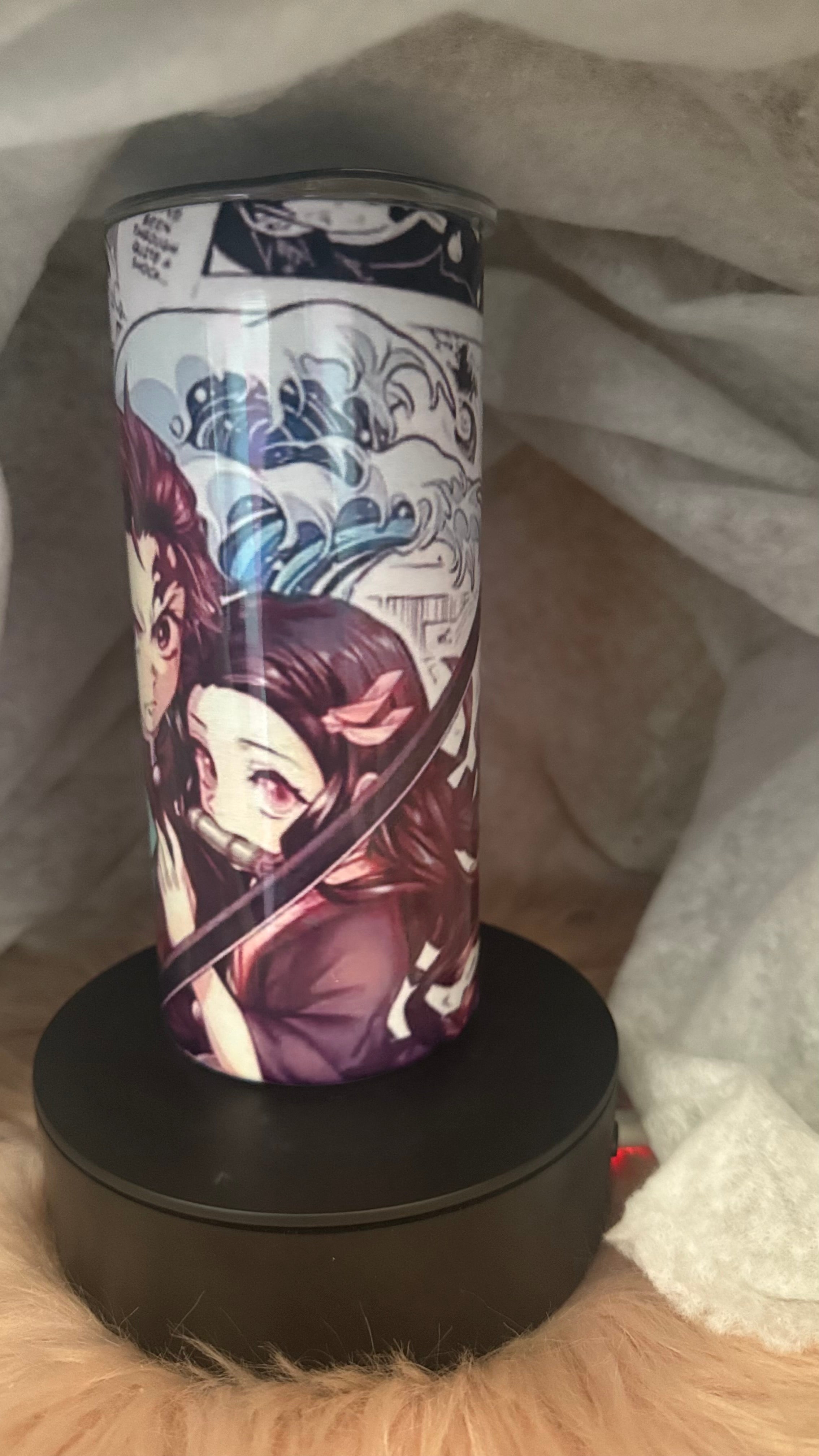 Tumble personalizado con diseño de Demon slayer