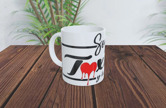Taza de Cerámica "Soy Tóxica" - Estilo y Humor Directo